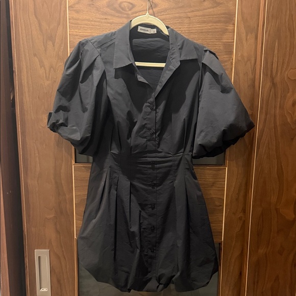 Black Simkha  Puff-Sleeve Button-Up Women’s dress - Picture 2 of 5